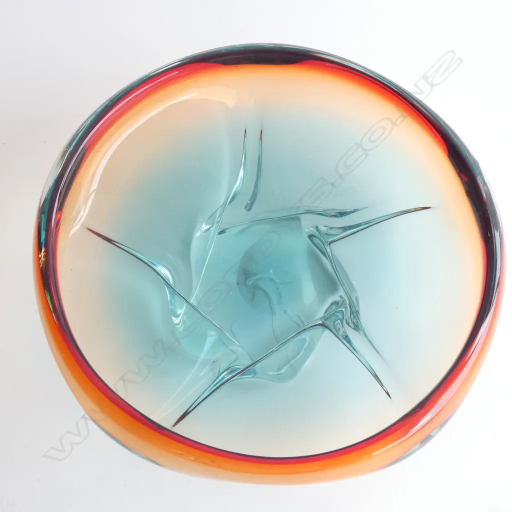 A Murano style glass bowl Image 1++